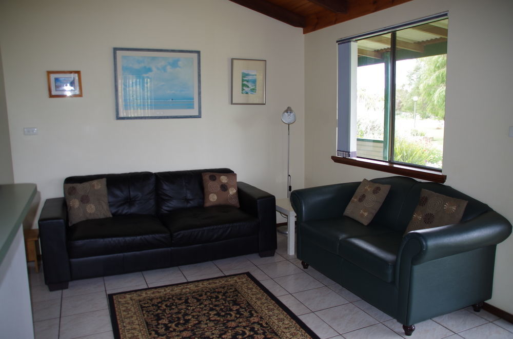 Surfside Ocean Beach Denmark Holiday Accommodation Exterior foto